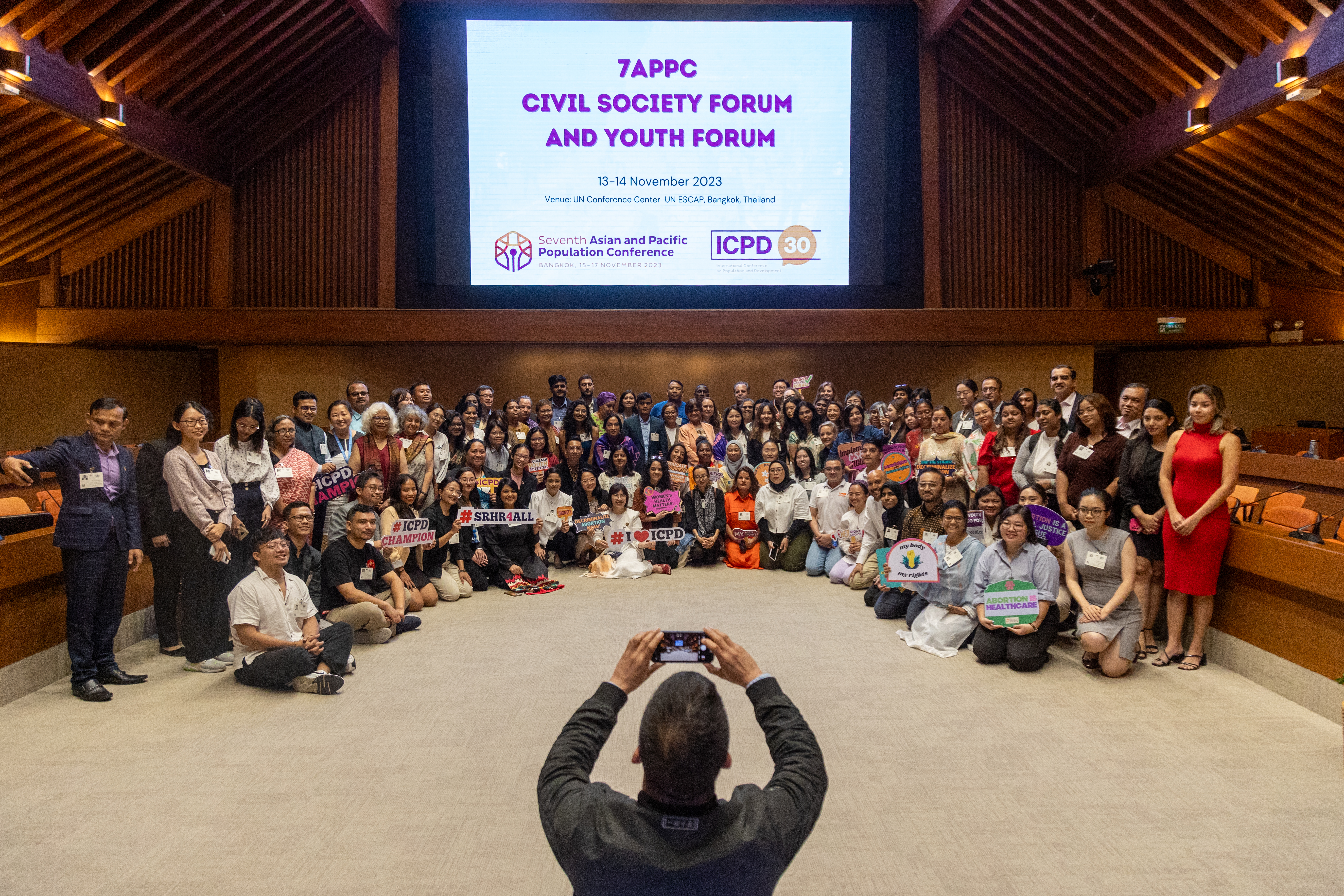 Youth and CSO Forum Participants on the first day of the pre conference. © Jeff via Shuba Minhaj