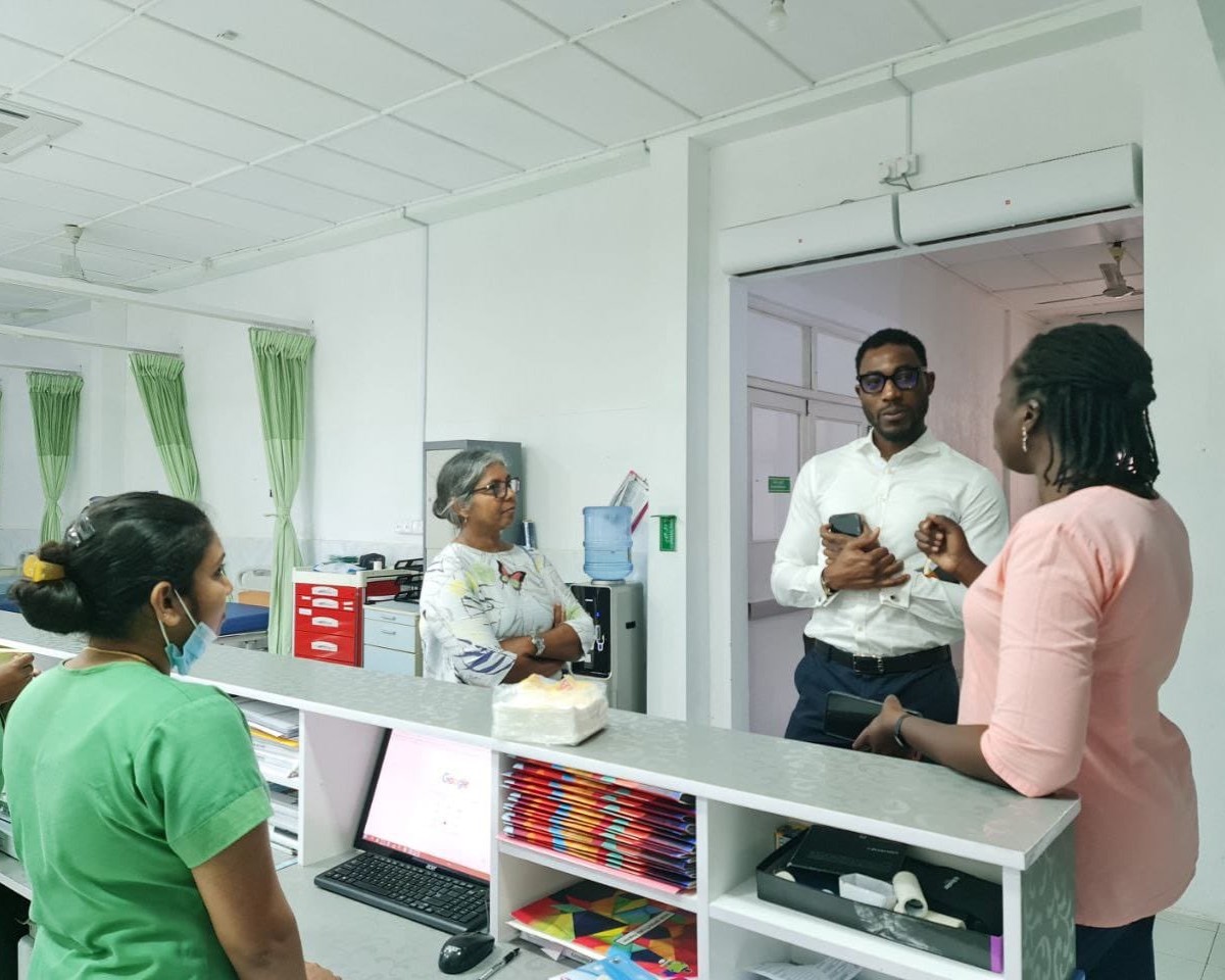 UNFPA Maldives’ team visit to the Atoll Hospital in N. Manadhoo. © UNFPA Maldives