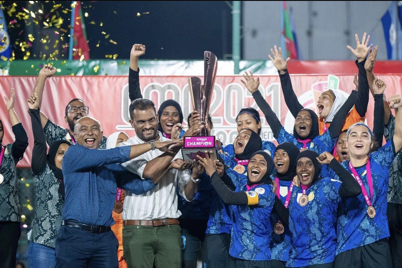 Shaliya and her team celebrate their third consecutive win at the Club Maldives Cup 2021. © Club Maldives via Shaliya